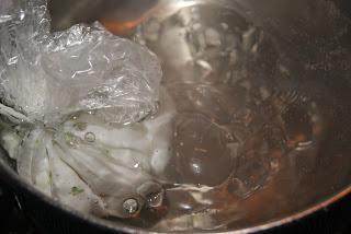 Espinacas con bechamel, queso y huevo escalfado Espinacas con bechamel, queso y huevo escalfado