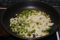 Revuelto de hongos y gambas Revuelto de hongos y gambas