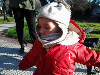 RECICLANDO: DE UN PELELE: UNA BUFANDA Y UN GORRO PARA DON PEDRITO RECICLANDO: DE UN PELELE: UNA BUFANDA Y UN GORRO PARA DON PEDRITO