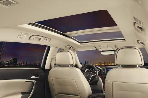 Adiós a las manchas en la tapicería del coche Adiós a las manchas en la tapicería del coche