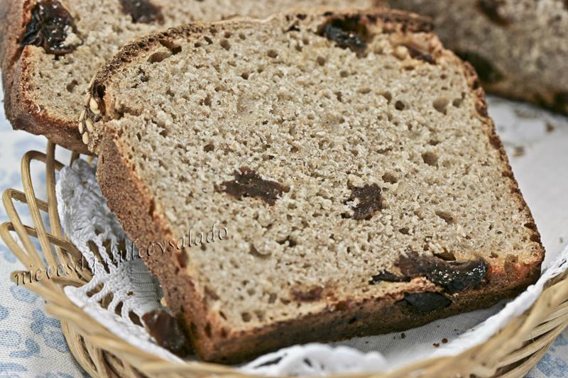 PAN INTEGRAL DE CENTENO Y ESPELTA CON MASA MADRE PAN INTEGRAL DE CENTENO Y ESPELTA CON MASA MADRE
