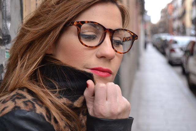 Look leopardo. No te lo tragues. Look leopardo. No te lo tragues.