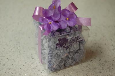 Tarta de queso y violetas. Una receta con caramelos de violeta Tarta de queso y violetas. Una receta con caramelos de violeta