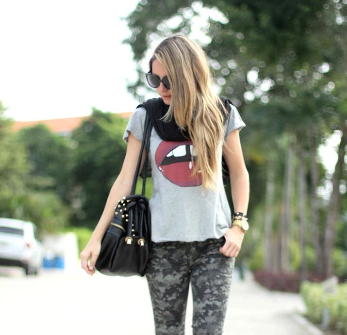 CAMO, LIPS... AND STUDS CAMO, LIPS... AND STUDS