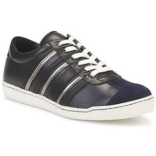 Regálale... unas deportivas de moda Regálale... unas deportivas de moda