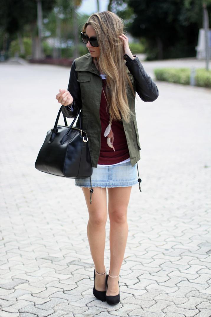 Military parka with leather sleeves Military parka with leather sleeves