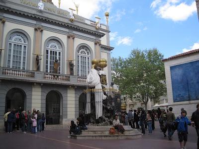 Visita a Figueres, la ciudad de Dalí