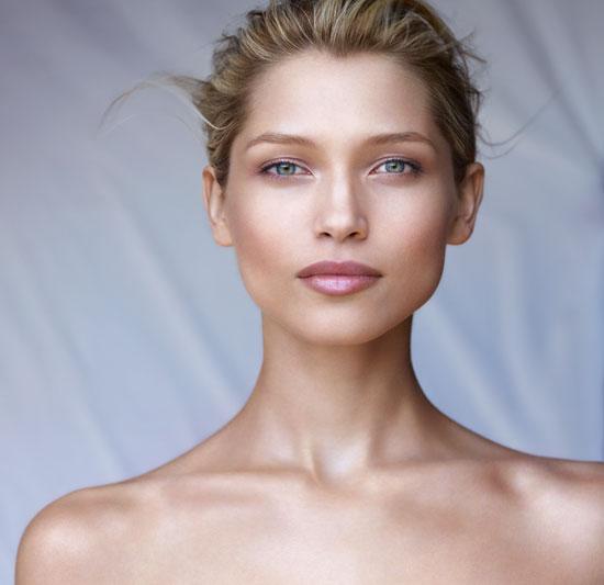 modelo BB Cream de Clarins modelo BB Cream de Clarins