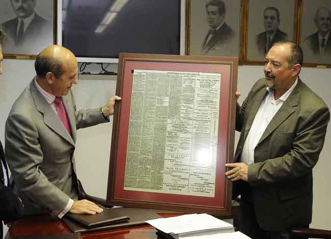 print periódico histórico en Sevilla Fútbol Club historical newspaper print at sevilla football club