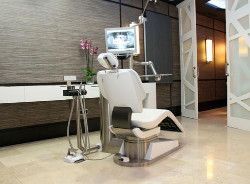 EL GABINETE DE ODONTOLOGÍA DEL DR. FERNANDO SORIA EN LA BEAUTY PARTY THE TRENDY DAY, EN PALACIO FORTUNY EL GABINETE DE ODONTOLOGÍA DEL DR. FERNANDO SORIA EN LA BEAUTY PARTY THE TRENDY DAY, EN PALACIO FORTUNY