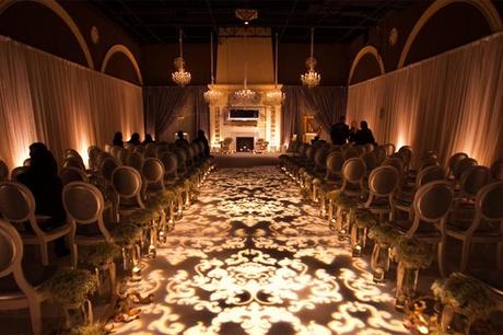My wedding inspiration of this week: alfombra dibujada con luces