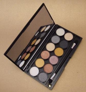 Paleta “Metalix Eyeshadow Compact” de TECHNIC