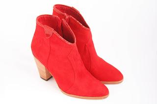 OBJETO DE DESEO BESOS CON ROUGE...EN LOS PIES... ¡Buen dí... OBJETO DE DESEO BESOS CON ROUGE...EN LOS PIES... ¡Buen dí...