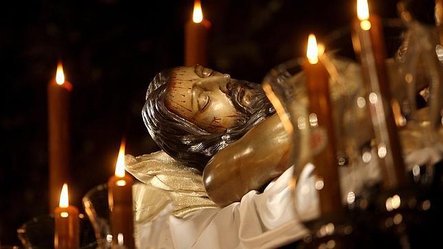 Cultos en la Cofradía del Santo Sepulcro Cultos en la Cofradía del Santo Sepulcro