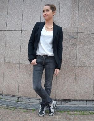 ¿Y tú ? ¿Tú andas bien? ¿Y tú ? ¿Tú andas bien?