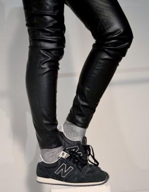 ¿Y tú ? ¿Tú andas bien? ¿Y tú ? ¿Tú andas bien?