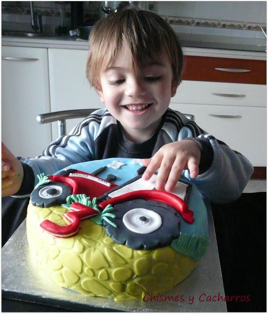 Tarta tractor para el cumpleaños de Alvaro Tarta tractor para el cumpleaños de Alvaro