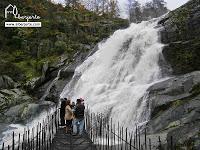 La pasarela del salto de Caozo (Garganta de Bohonal) La pasarela del salto de Caozo (Garganta de Bohonal)