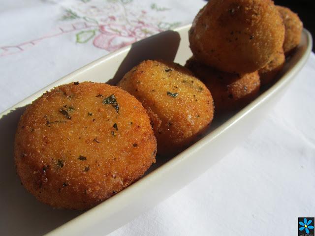 Croquetas de bacon a los dos quesos Croquetas de bacon a los dos quesos