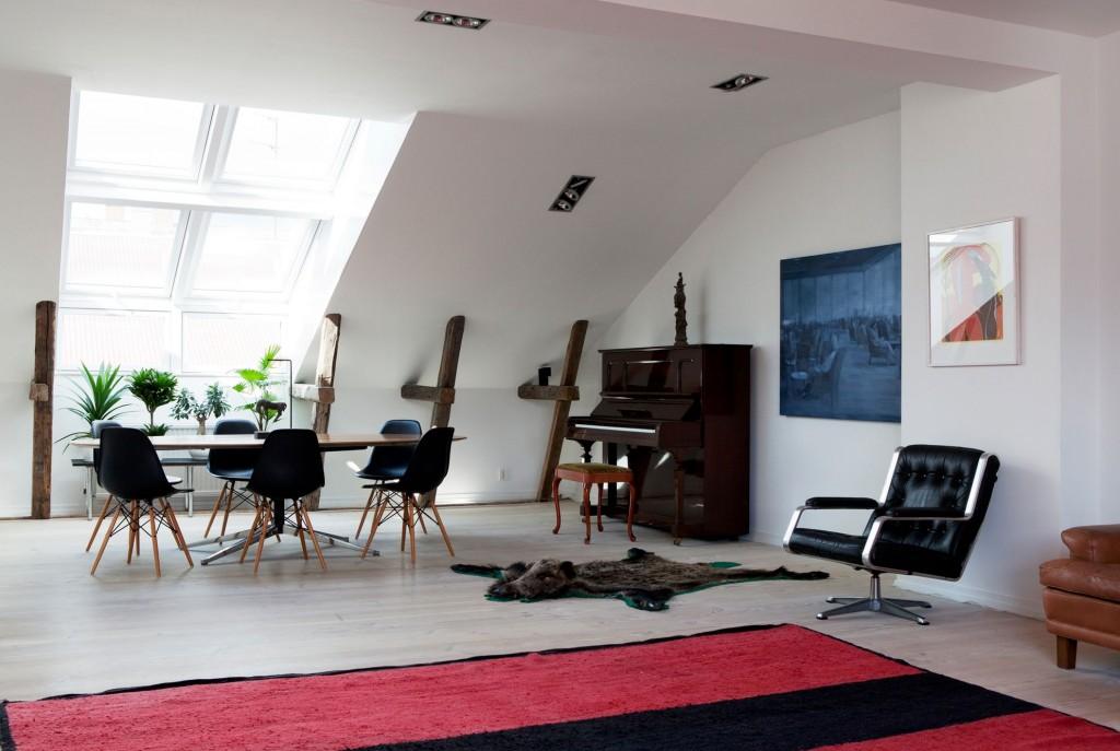 El salón de un espectacular ático El salón de un espectacular ático