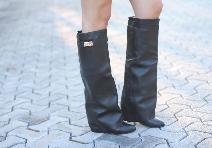 NEW IN... NEW IN...
