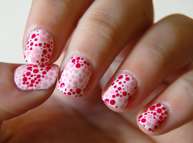 NOTD: Valentine dotting nails.