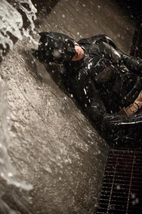 dark_knight_rises_batman_down