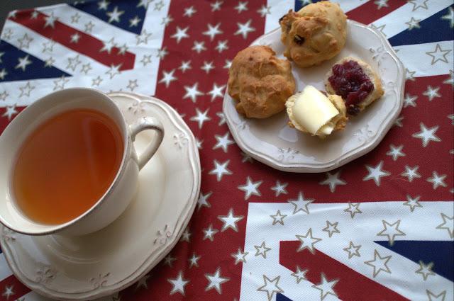 Scones o Rock Cakes lo que más os apetezca Scones o Rock Cakes lo que más os apetezca