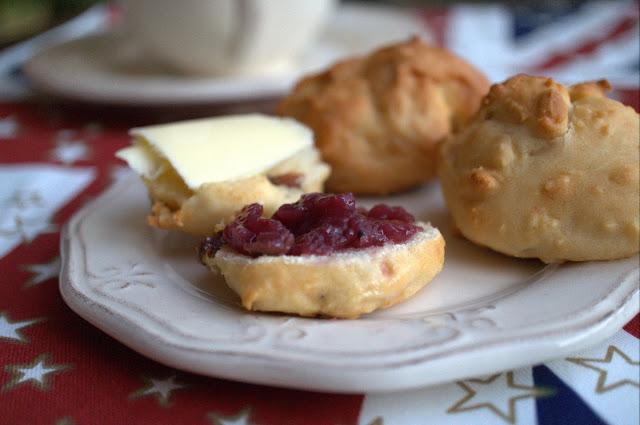 Scones o Rock Cakes lo que más os apetezca Scones o Rock Cakes lo que más os apetezca