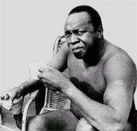 Idi Amin Dada, presidente y carnicero a tiempo completo Idi Amin Dada, presidente y carnicero a tiempo completo