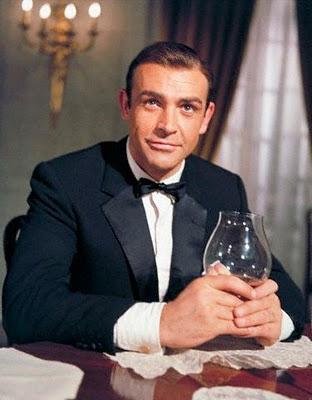 ¿TÚ TAMBIEN JAMES BOND?... ¡AY CHUUUUUUUUUUUUCHIS!. ¿TÚ TAMBIEN JAMES BOND?... ¡AY CHUUUUUUUUUUUUCHIS!.