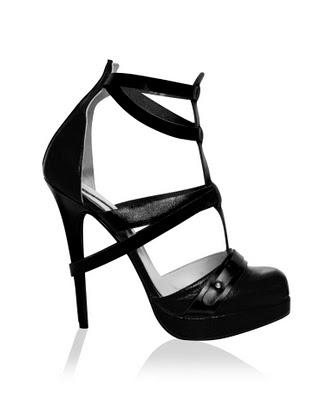 ZAPATOS: Ana Locking Fall 2010