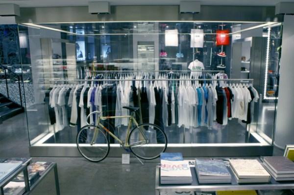 Artchandising en concept stores colette-paris1