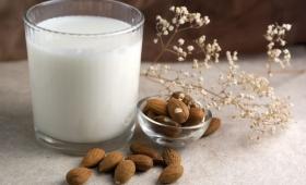 Beneficios y elaboración de la Leche de Almendra Beneficios y elaboración de la Leche de Almendra
