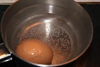 Ensalada de espinacas con tomates confitados y vinagreta de miel Ensalada de espinacas con tomates confitados y vinagreta de miel
