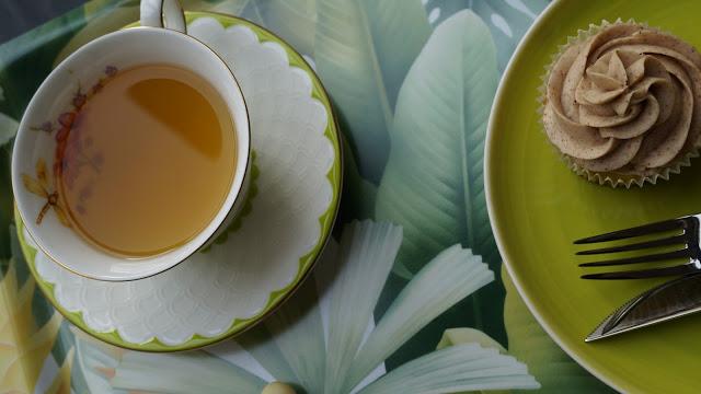 Tea w/ Apple & Cinnamon cupcakes Cupcakes de manzana y canela para San Valentin
