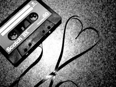 ¡Feliz San Valentín! black and white, heart, love, tape