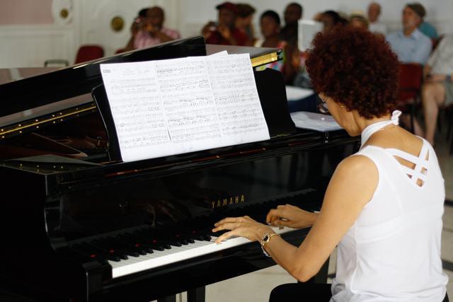 Entre música e historia Entre música e historia