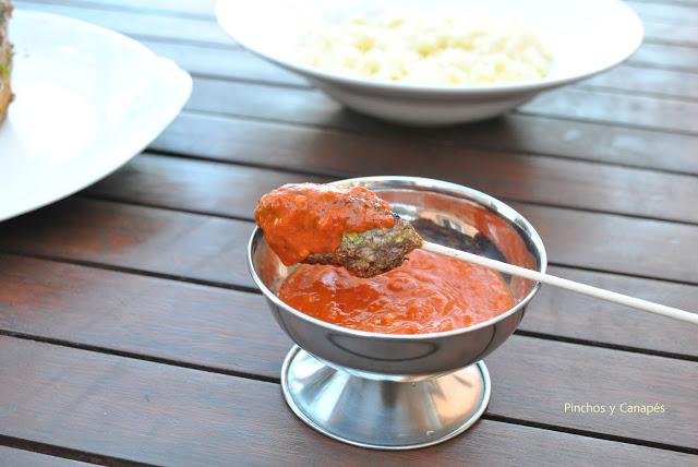 BROCHETAS MORUNAS DE ARRUÍ BROCHETAS MORUNAS DE ARRUÍ