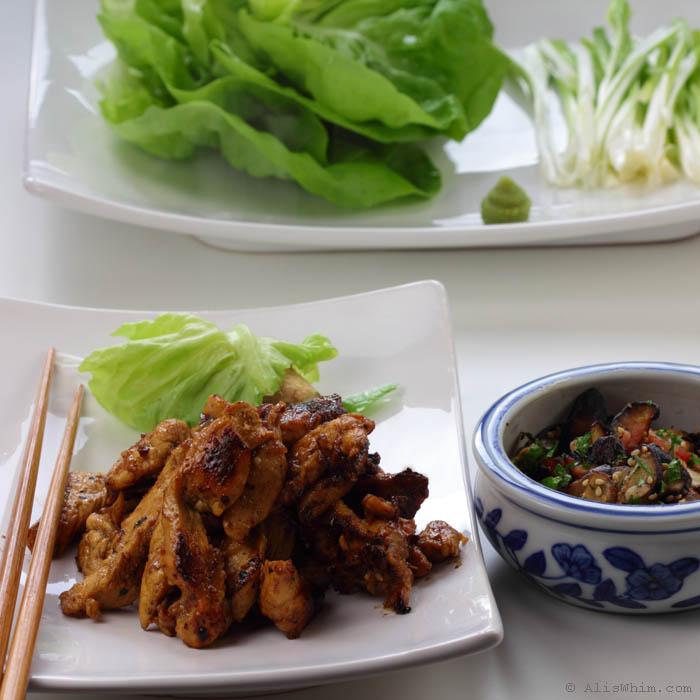 Pollo marinado enrollado en lechuga lettuce rolls with chicken