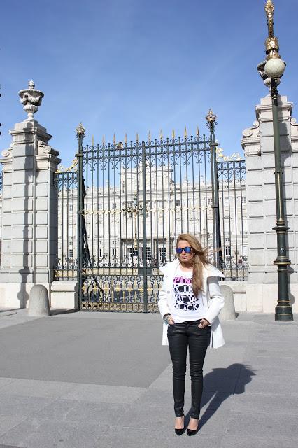 BLACK FOR FRIDAYPor fin es Viernes, Como se os presenta e... BLACK FOR FRIDAYPor fin es Viernes, Como se os presenta e...