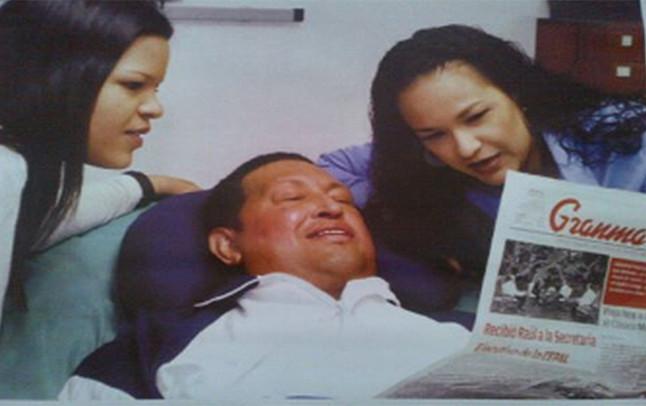 primer fotos de Hugo Chavez junto a sus hijas