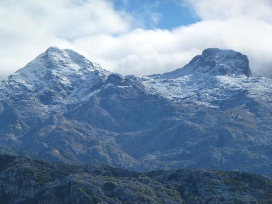 Un soleado día en los “Lagos de Covadonga”: Parque Nacional de los Picos de Europa 2