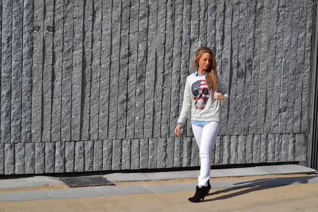 SKULLMe encanta llevar un estilo sencillo, sobre todo cua... SKULLMe encanta llevar un estilo sencillo, sobre todo cua...