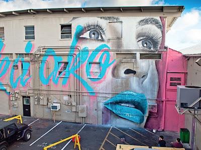 RONE en el POW WOW HAWAII RONE en el POW WOW HAWAII