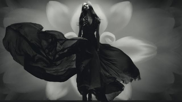 Dahlia Noir Eau de Parfum - Givenchy Dahlia Noir Eau de Parfum - Givenchy