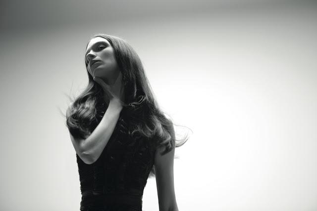 Dahlia Noir Eau de Parfum - Givenchy Dahlia Noir Eau de Parfum - Givenchy