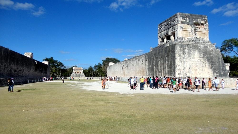 Juego de Pelota Chichen Itza Juego de Pelota Chichen Itza