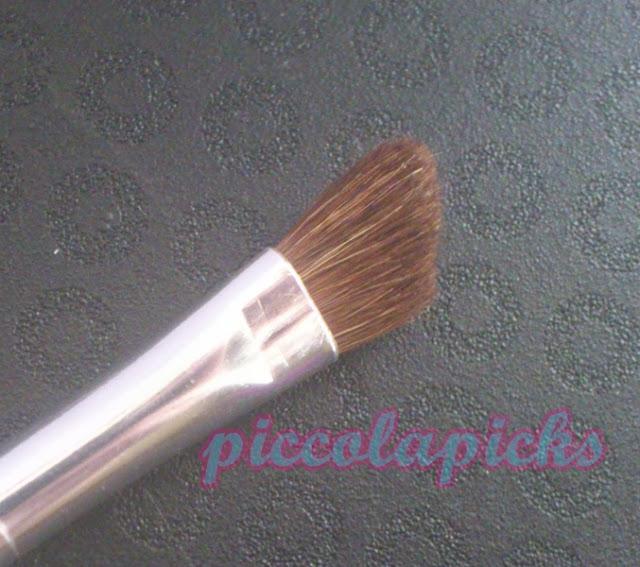 ELF: BROCHAS ELF: BROCHAS