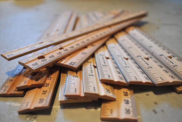 ESPEJOS REALIZADOS CON REGLAS DE MADERA ESPEJOS REALIZADOS CON REGLAS DE MADERA